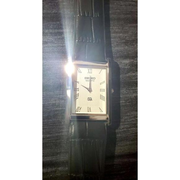 RARE NOS Seiko Men Tank Gorgeous White Dial Dress Watch - Picture 2 of 6